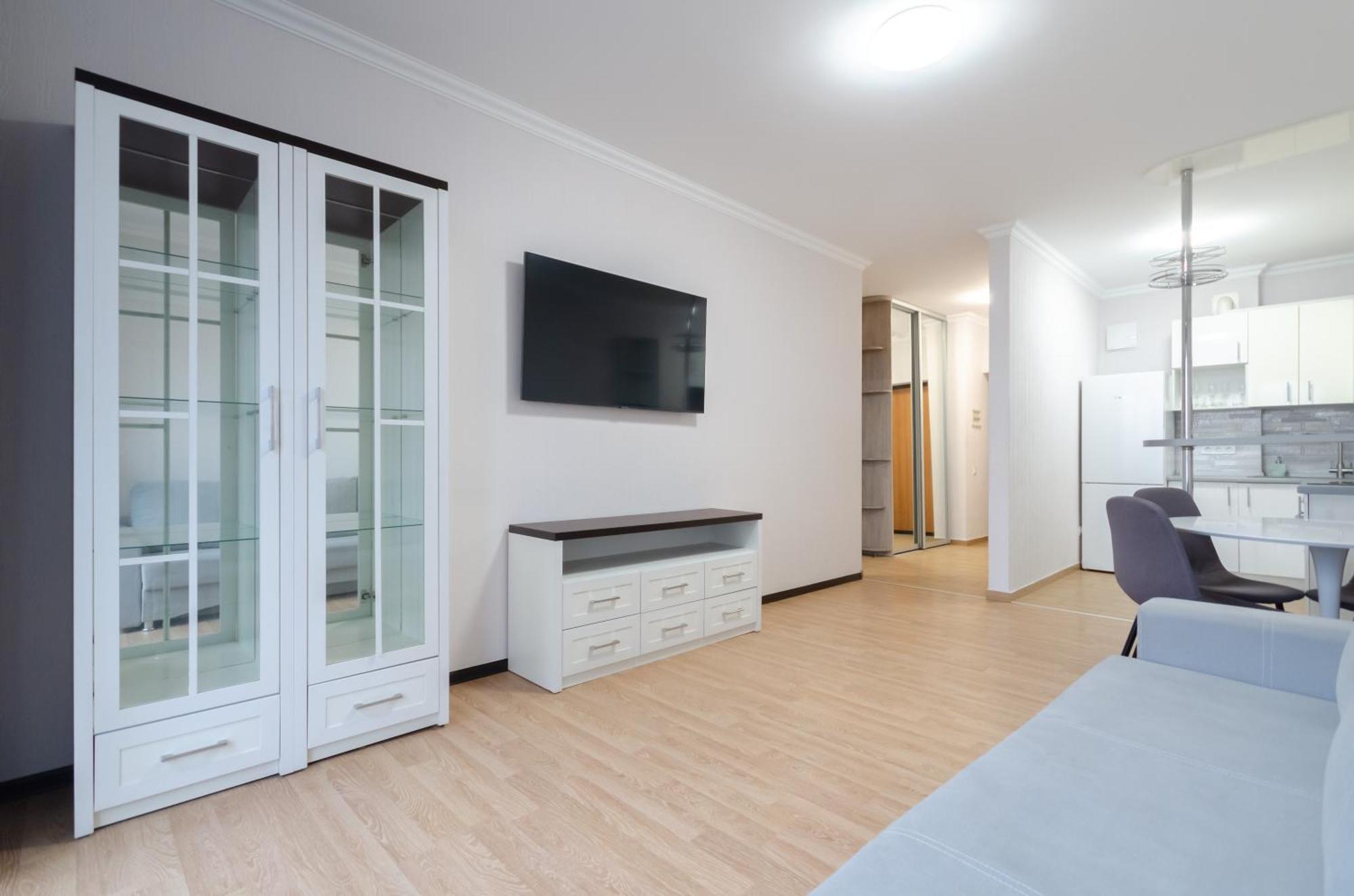 Petrovdom 41B-59B-90B-77B Stunning City View Apartments At Rc Kvartet, Central Railway Station Kiev Bagian luar foto