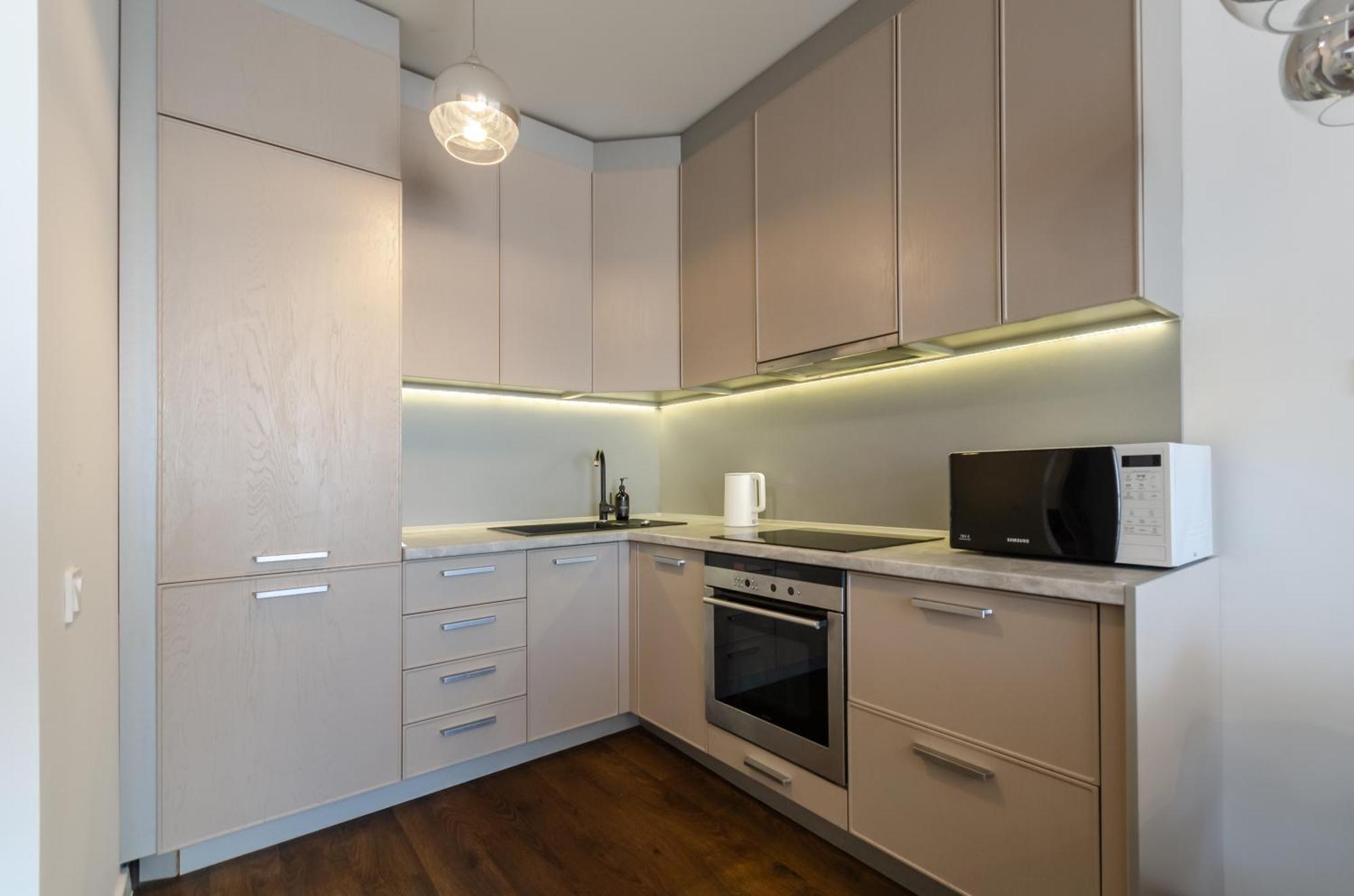 Petrovdom 41B-59B-90B-77B Stunning City View Apartments At Rc Kvartet, Central Railway Station Kiev Bagian luar foto
